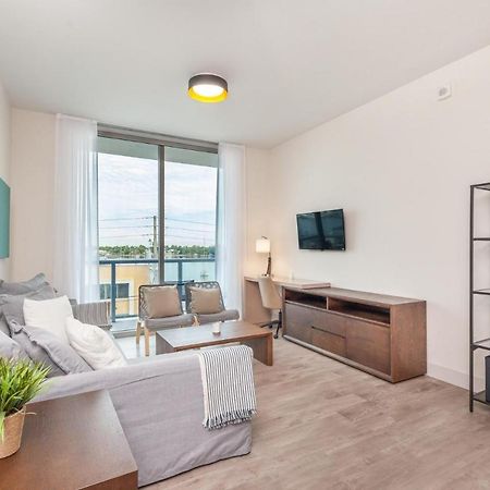 Miami Hollywood Beach At Costa Hollywood 4 Guests By Ammosvr Apartment Hallandale Beach Bagian luar foto
